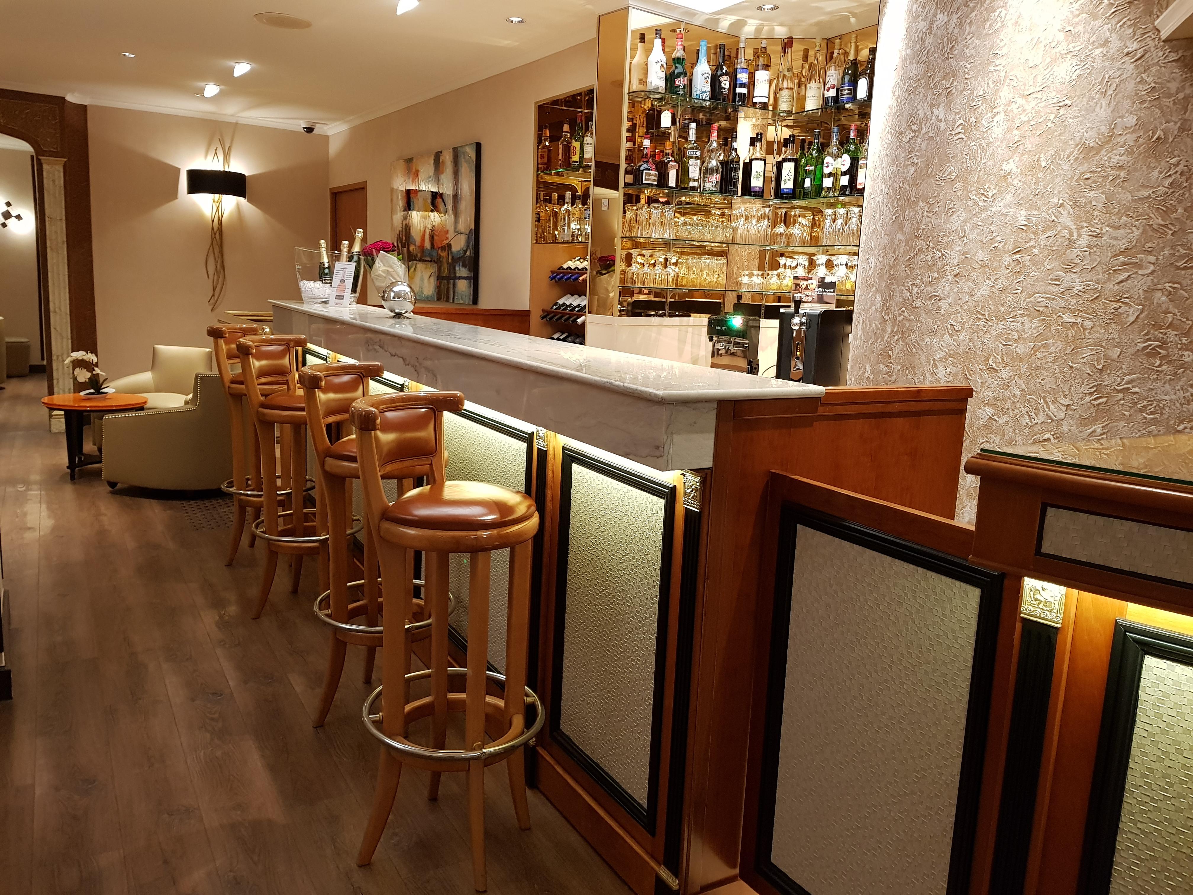 Champerret Elysees Hotel París