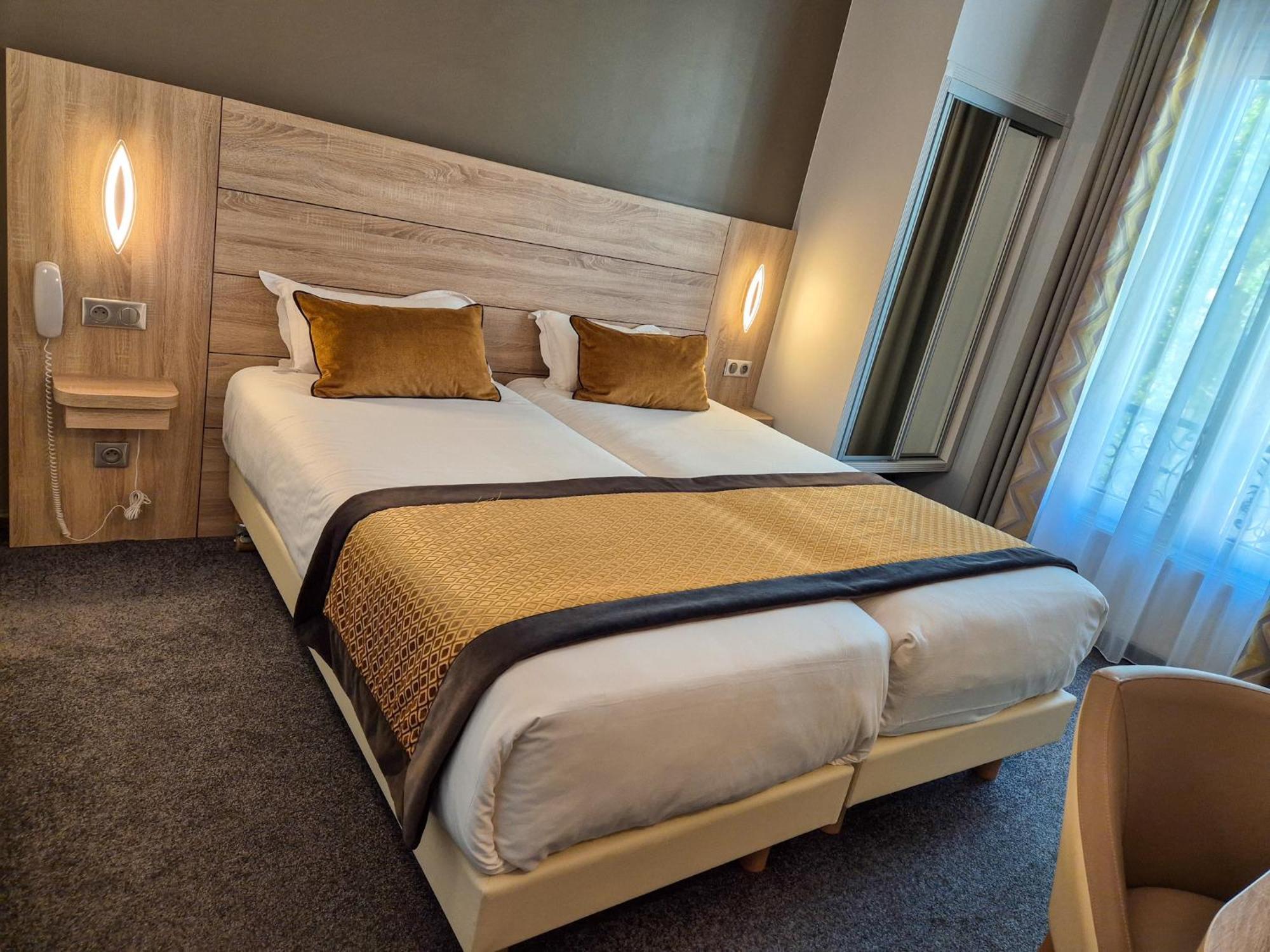 Champerret Elysees Hotel París
