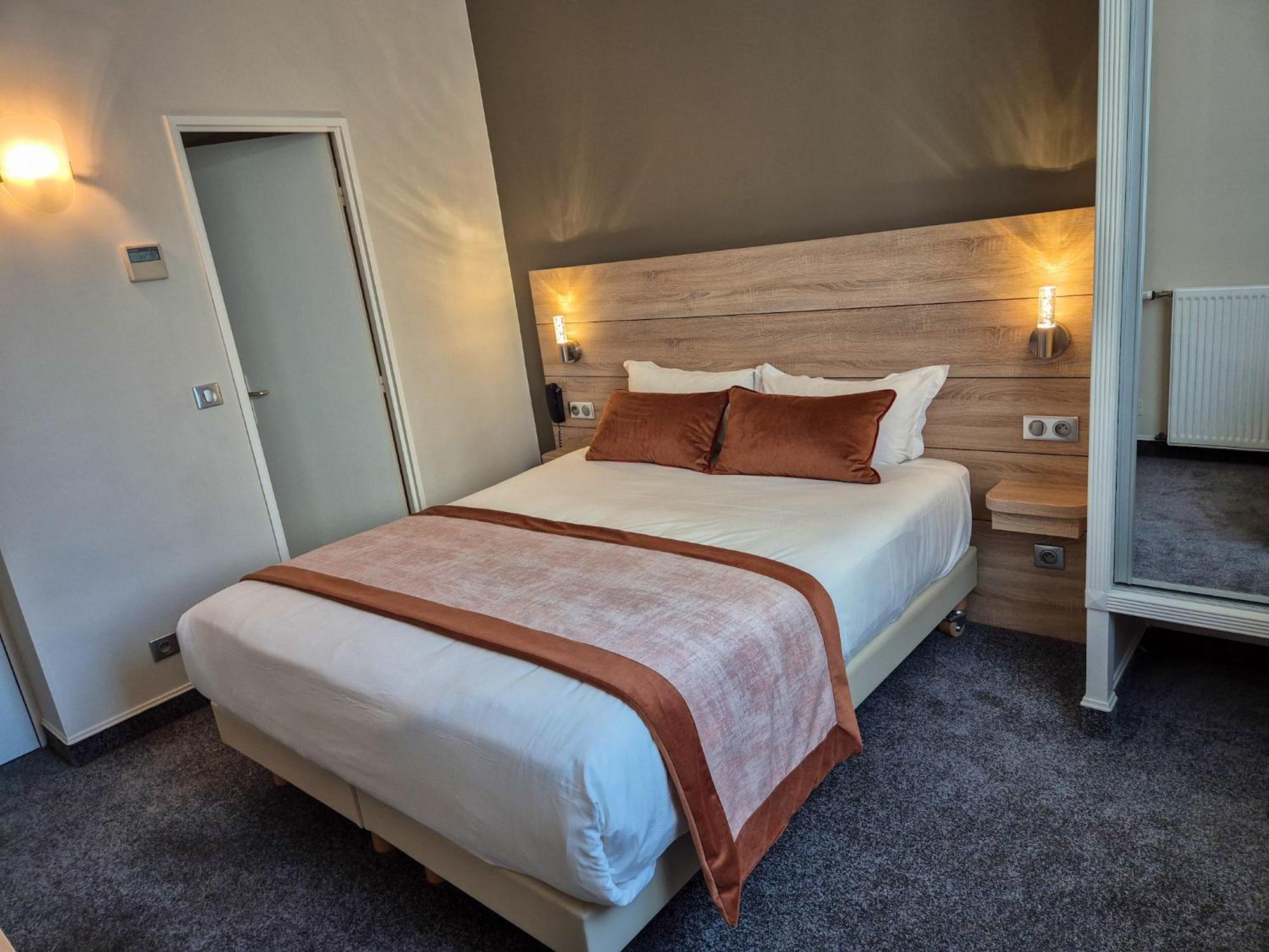 Champerret Elysees 3* París
